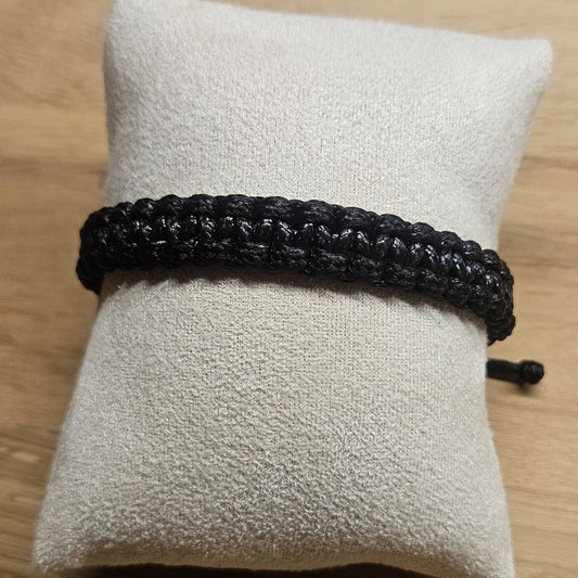 Makramee Herrenarmband „Core“ – Schwarz