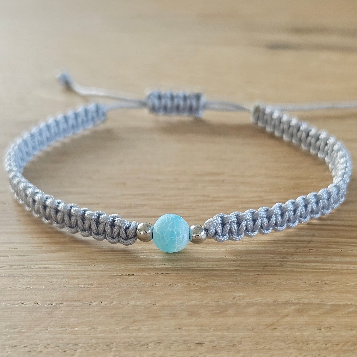 Makramee-Armband – Line - Drachenachat hellblau