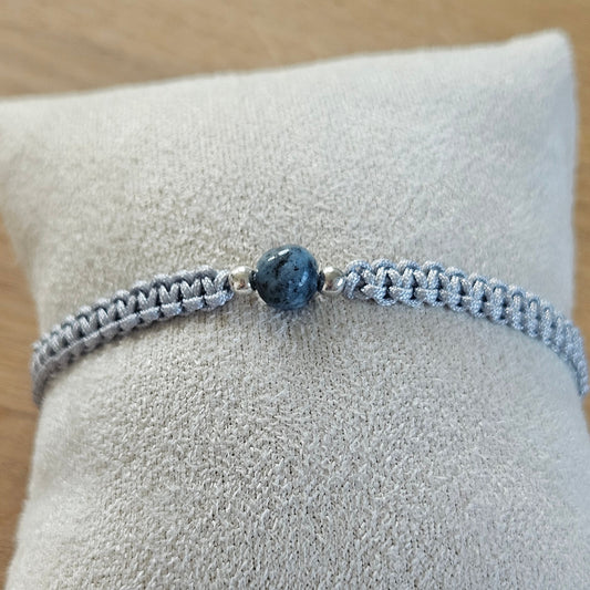 Makramee-Armband – Line - Dalmatiner Jaspis blau