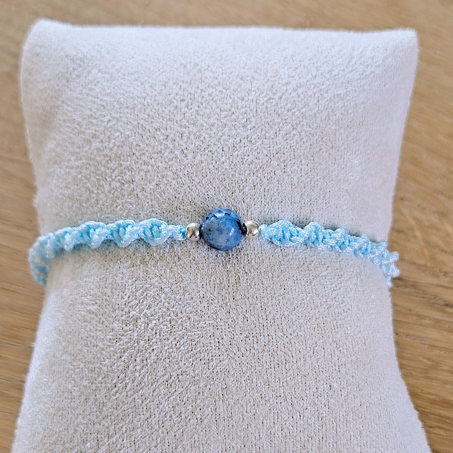 Makramee-Armband – Twist - Dalmatiner Jaspis blau