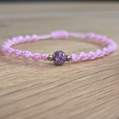 Makramee-Armband – Twist - rissige Quarzperlen lila